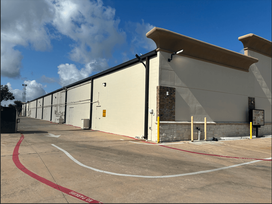 Retail building exterior after repainting by MSM Services Texas